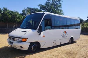 IVECO 65C15 Minibus – 23 Posti – Pronto all'Uso