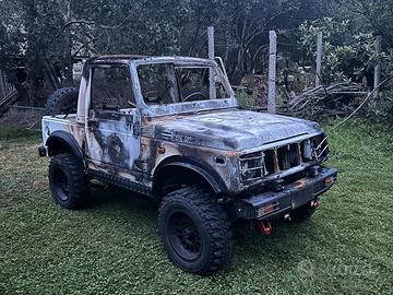 Suzuki samurai 410
