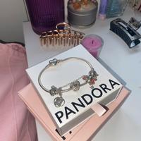 Bracciale Pandora con charm