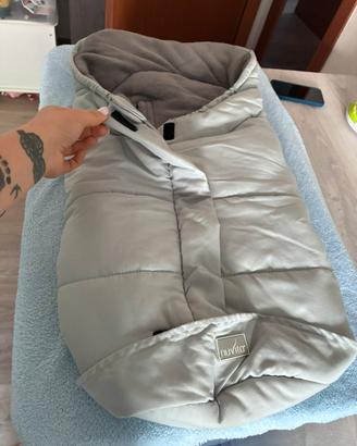 Saccó Passeggino Nuvita junior essential universal