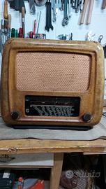 Radio a valvole Philips anni '40