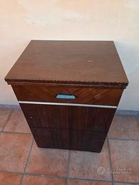 macchina da cucito vintage