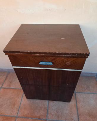 macchina da cucito vintage