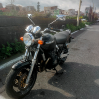 Suzuki GSX inazuma 750