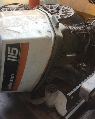 Motore fuoribordo johnson da 115 cv