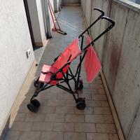 passeggino tenuto bene 