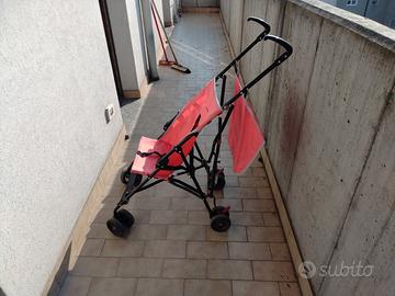 passeggino tenuto bene 