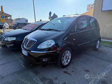 Lancia MUSA 1.4 16V Poltrona Frau