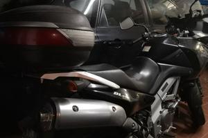 VStrom DL 650 Suzuki anno 2004 km 60.500