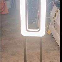 lampada piantana a led