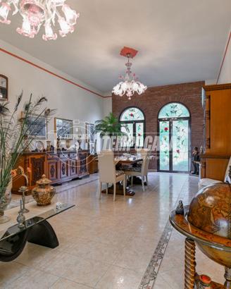 VILLA A SCHIERA CON GIARDINO PRIVATO SEGRATE CENTR