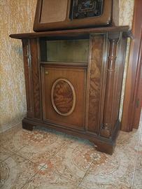 Credenza arte povera