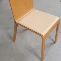 Sedia in legno e seduta in pelle