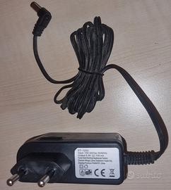 Alimentatore 5 Volt 700mA ST-1202 universale 