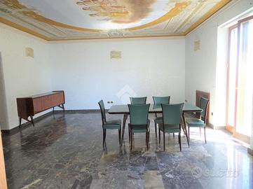 4 LOCALI A CASTROVILLARI