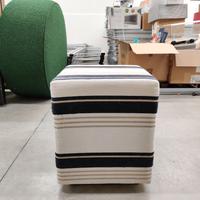 Pouf in tessuto