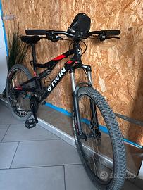 Mountain bike rockrider 520s