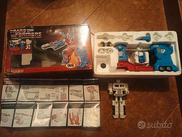 Transformer Ultra Magnus G1