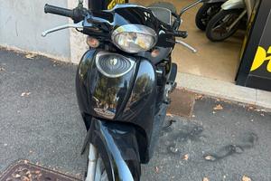 Aprilia Scarabeo 50 4T - 2011 - PERMUTE
