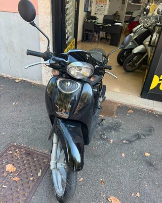 Aprilia Scarabeo 50 4T - 2011 - PERMUTE