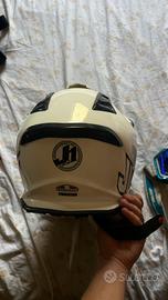 Casco da cross della Just1 in carbonio