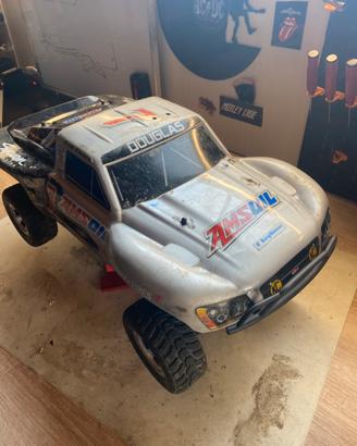 Traxxas slash 2wd