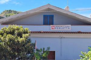 Casa indipendente di 266 m² con 4 locali e box aut