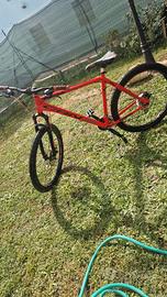 mtb usata 3 volte praticamente nuova taglia m
