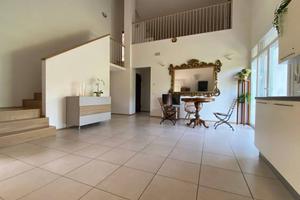 Villa di 183 m² con 4 locali e box auto a Sala Bol