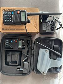 2 Baofeng UV-5R + Accessori