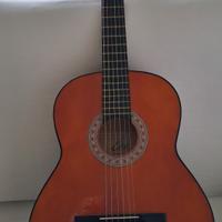 Chitarra classica e custodia
