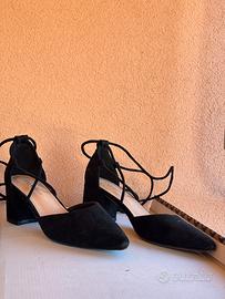 Black Lace-Up Block Heels