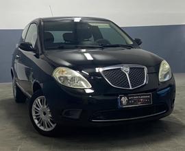 Lancia Ypsilon 1.2 Argento/solo 130.000km