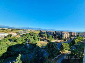 Privato Vende appartamento Mirafiori nord 160mt