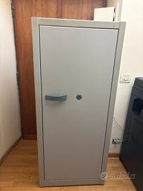 Armadio blindato/ cassaforte da ufficio