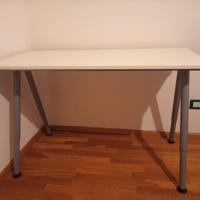 Scrivania 120 x 80 cm bianca