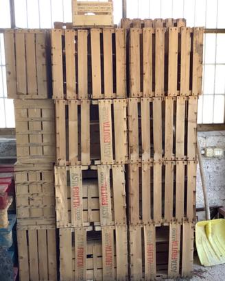 Cassette di legno e plastica