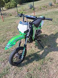 Pit bike