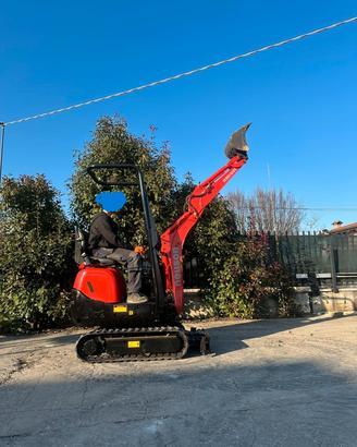 E213 Mini escavatore Neuson 10 q carro allargabile