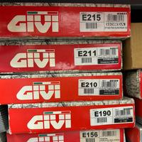 Portapacchi, portabauletto e portavaligie Givi