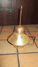 Lume a petrolio in ottone vintage