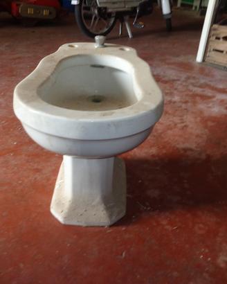 Bidet