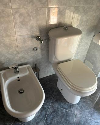 Coppia sanitari
