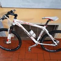 bicicletta usata pochissimo