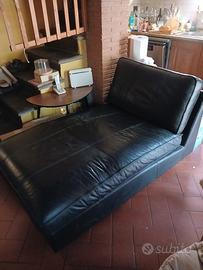 chaise longue Grann/Bomstad  nera Ikea vera pelle.