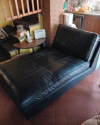 chaise longue Grann/Bomstad  nera Ikea vera pelle.