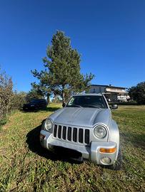 Jeep cherokee 2.5 full optional