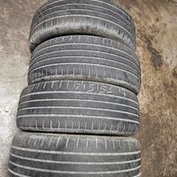 Gomme 215/55/17