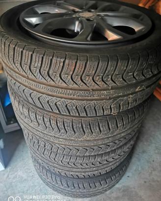 gomme con cerchio 225 50 17 come nuovo 