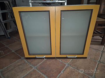 pensile da cucina con vetro satinato